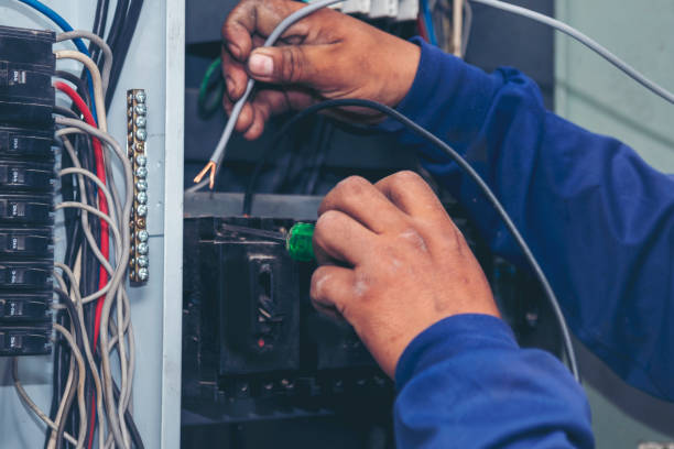 Best Local Electrician Companies  in Calverton, NY
